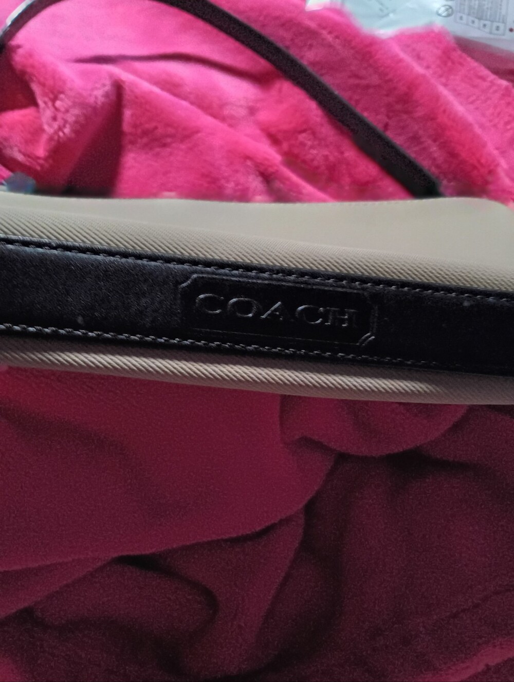 Coach Mercer Beige Shoulder Bag with Black Handle - Picture 3 of 9